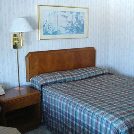 Rainbow Motel Γουοτερτάουν Δωμάτιο φωτογραφία