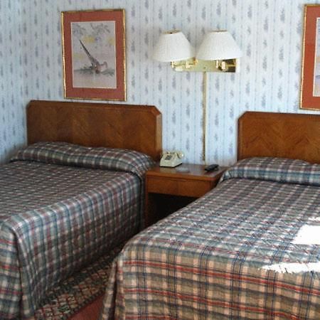 Rainbow Motel Γουοτερτάουν Εξωτερικό φωτογραφία
